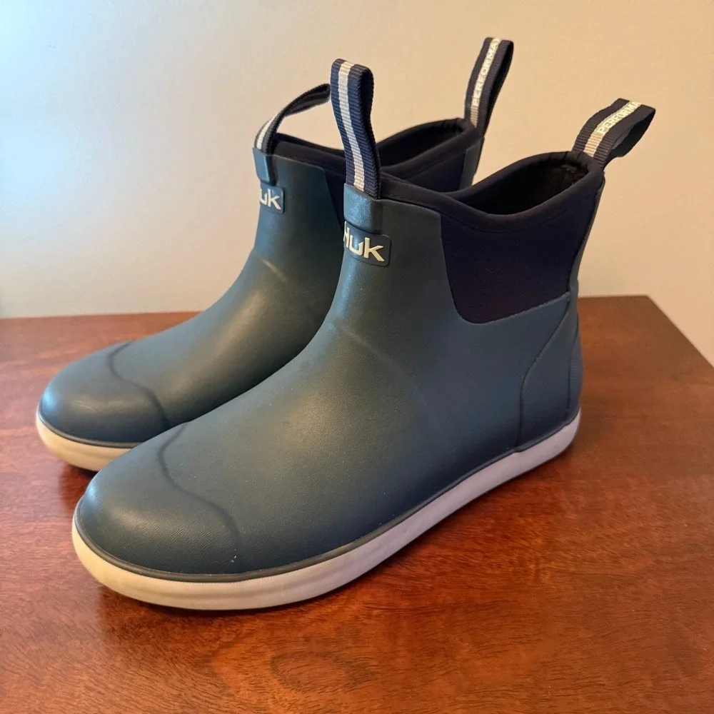 HUK Rogue Wave Waterproof Deck Boots Blue Size 7
